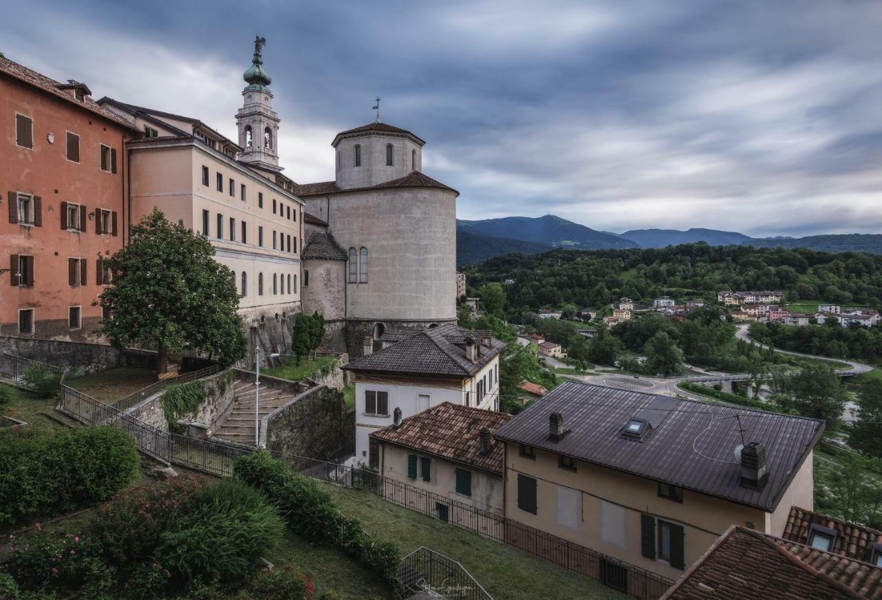 “Oltre Il Confine” Apartment Belluno Exterior photo